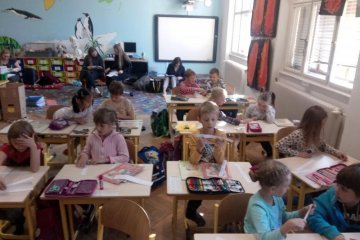 2018_10_16_studentky PeDF