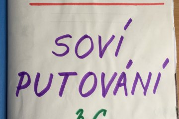 Sovička Cestovatelka navštěvuje děti