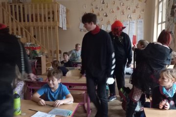Mikuláš a výběr vánočního stromečku