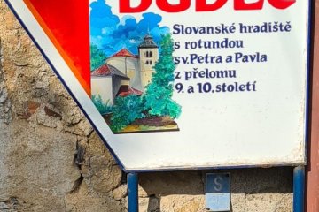 Budeč a spaní ve škole